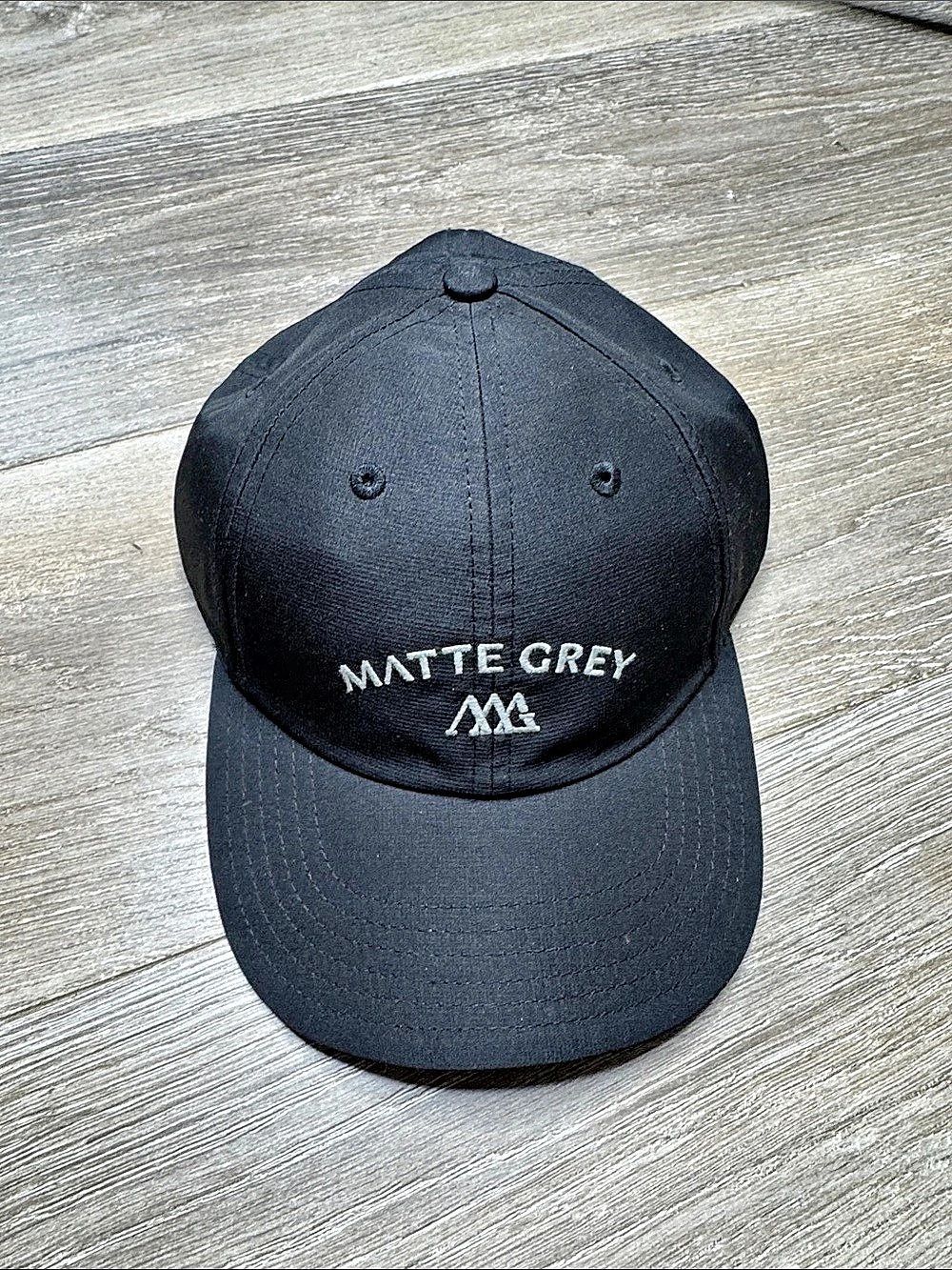 MATTE GREY MG Arch Strapback Baseball Cap Black